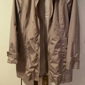 Michael Kors Light Rain Jacket
